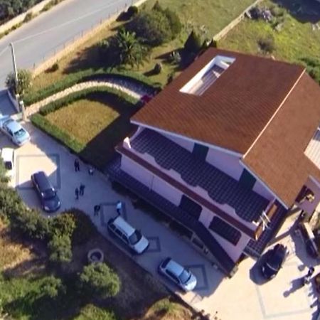La Maison Di Elenoire Augusta Bagian luar foto