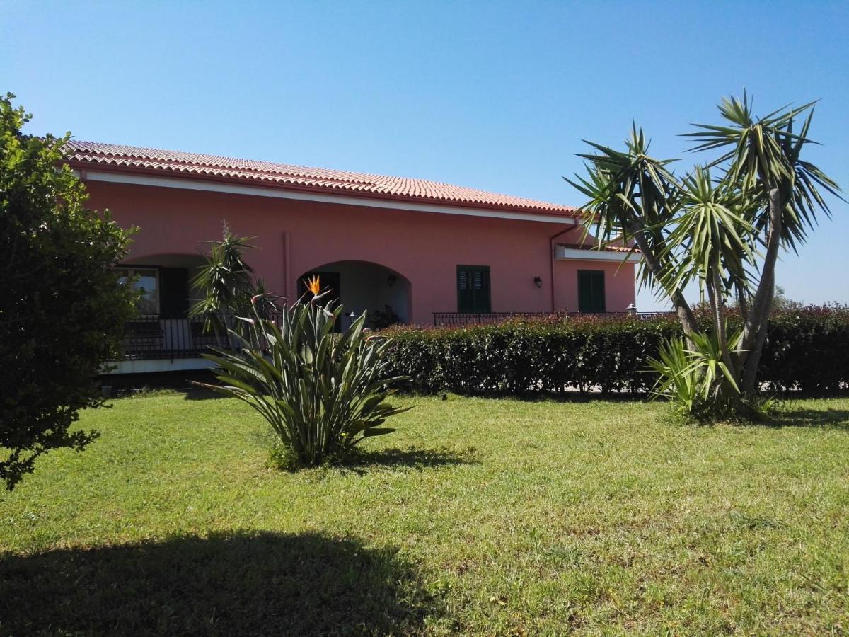La Maison Di Elenoire Augusta Bagian luar foto