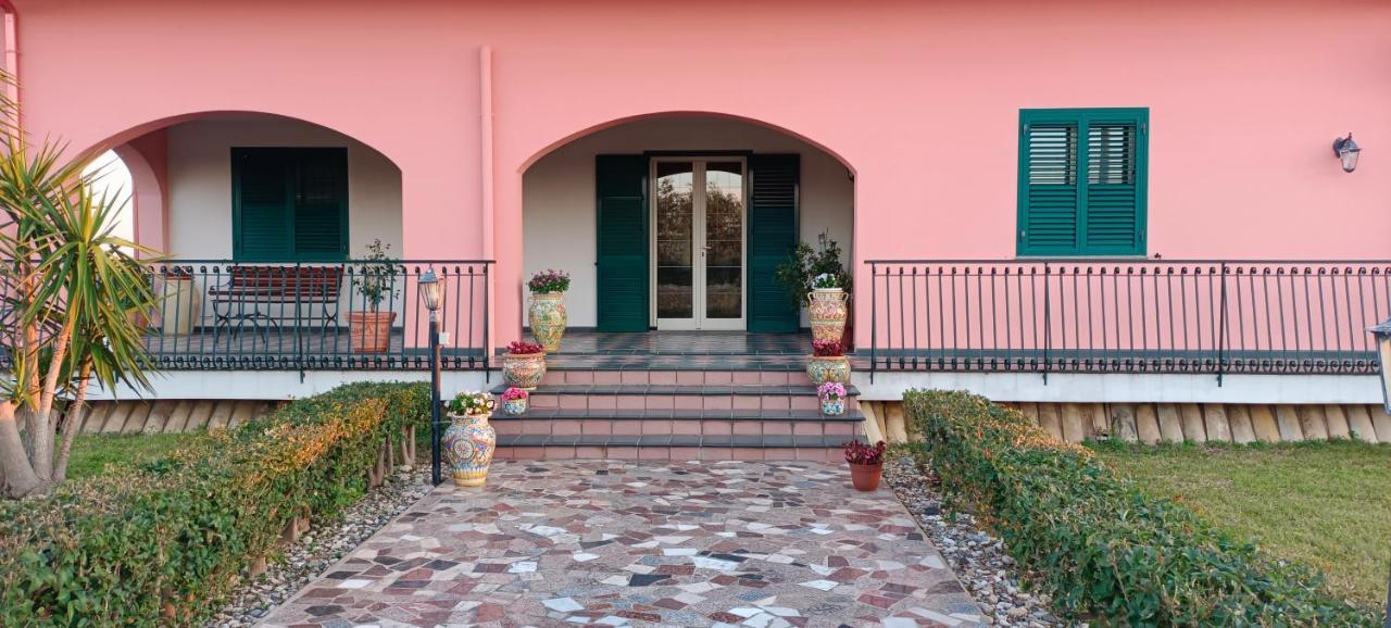 La Maison Di Elenoire Augusta Bagian luar foto